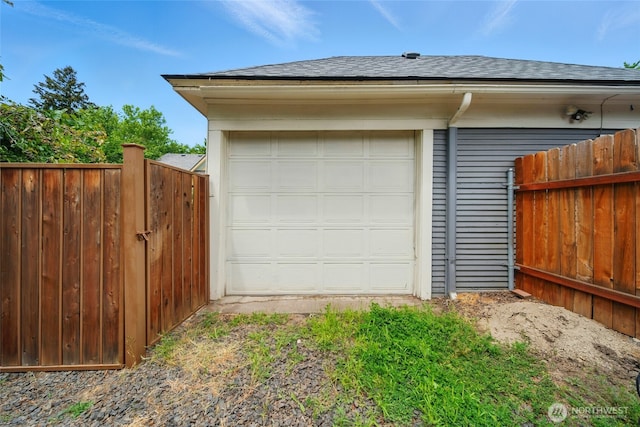 634 University St, Walla Walla, WA 99362 - view of garage