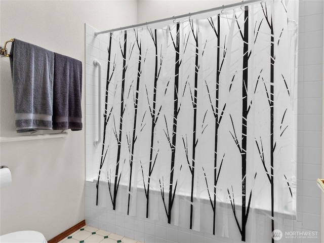 2519 Carpenter Rd, Lacey, WA 98503 - bathroom with a shower with curtain