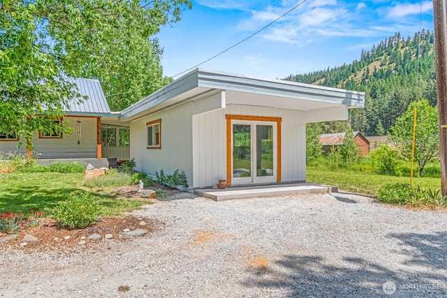 14985 Chumstick, Leavenworth, WA 98826 - rear view of property featuring a metal roof