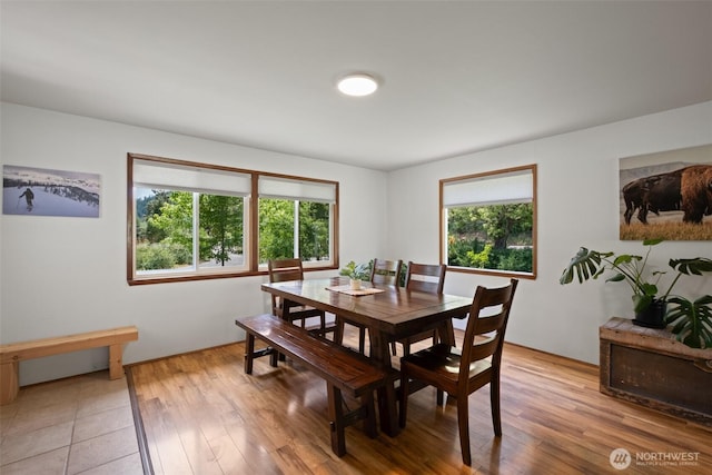 14985 Chumstick, Leavenworth, WA 98826 - dining area with light wood finished floors