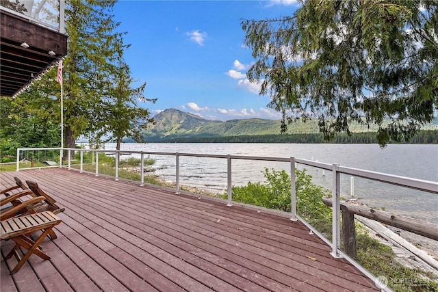 15320 Cedar Brae, Leavenworth, WA 98826 - wooden terrace with a water and mountain view