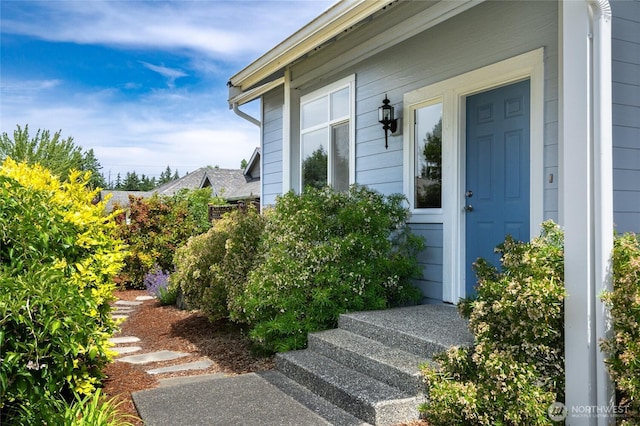 3401 F Ave, Anacortes, WA 98221 - property entrance
