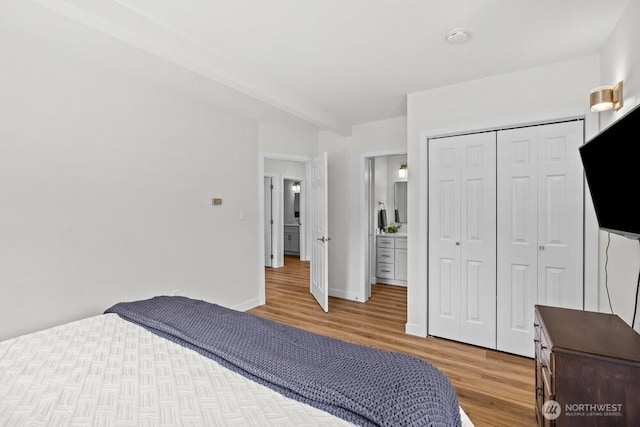 491 Pebble Beach Dr, Cle Elum, WA 98922 - bedroom with wood finished floors and a closet