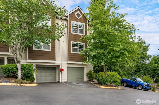 3116 164th St SW Unit 806, Lynnwood, WA 98087 - multi unit property with an attached garage and driveway
