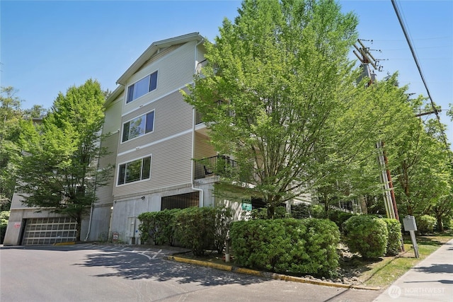 15000 Juanita Dr NE Unit 309, Kenmore, WA 98028 - view of home's exterior