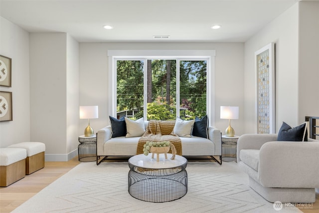 1806 154th Ave SE, Bellevue, WA 98007 - living room with wood finished floors and recessed lighting