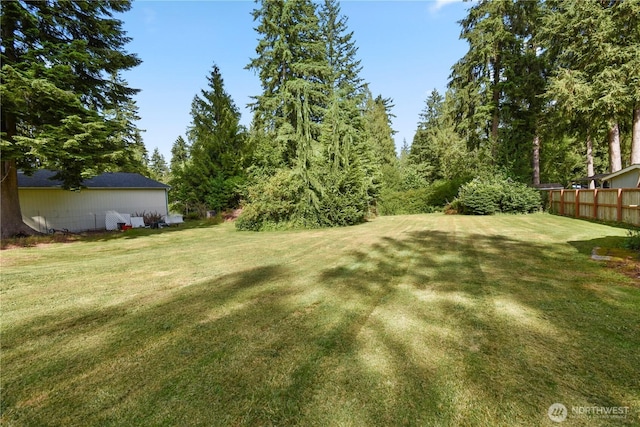 8031 Fir Tree Ln, Lake Stevens, WA 98258 - view of yard