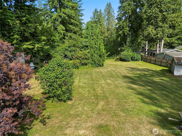 8031 Fir Tree Ln, Lake Stevens, WA 98258 - view of green lawn