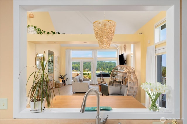 95 Martingale Pl, Port Ludlow, WA 98365 - detailed view of a chandelier