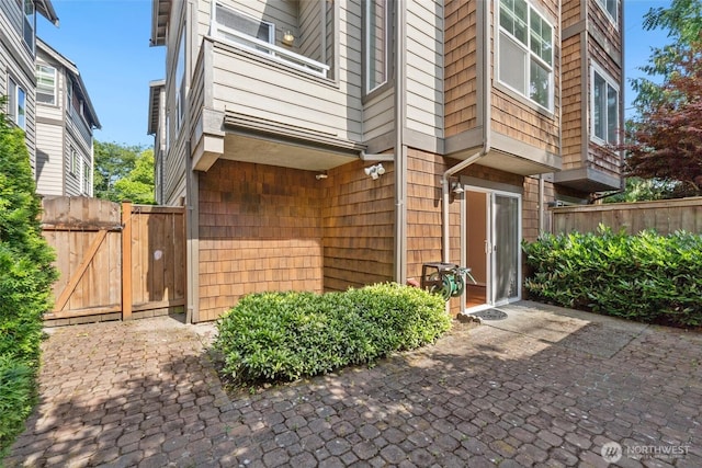 9503 Ashworth Ave N Unit B, Seattle, WA 98103 - doorway to property with a patio and a gate