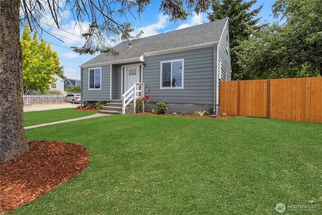 1815 S Cedar St, Tacoma, WA 98405 - bungalow featuring a shingled roof