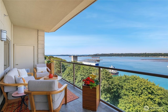 207 Broadway Unit 500, Tacoma, WA 98402 - balcony featuring a water view