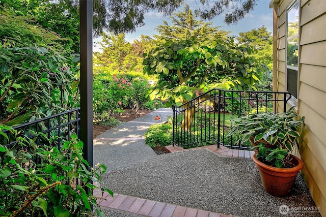 4412 43rd Ave NE, Seattle, WA 98105 - view of balcony