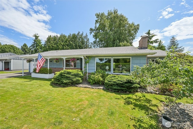910 Crestline Dr, Longview, WA 98632 - ranch-style home featuring a front lawn, a chimney, and driveway