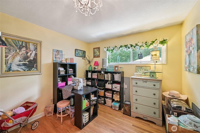 910 Crestline Dr, Longview, WA 98632 - office area with wood finished floors and a chandelier