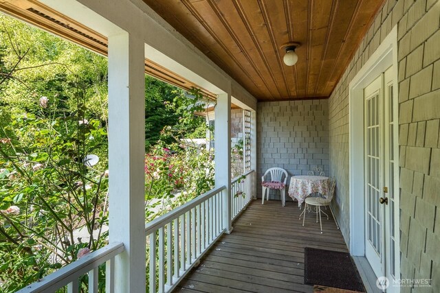 909 308th St NE, Stanwood, WA 98282 - view of balcony