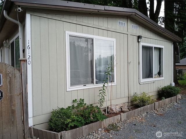 16120 Jordan Way, Arlington, WA 98223 - view of side of home
