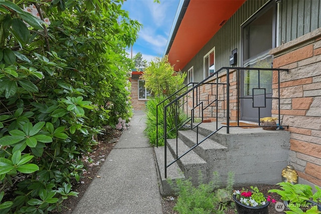 1919 2nd Ave W, Seattle, WA 98119 - view of side of home