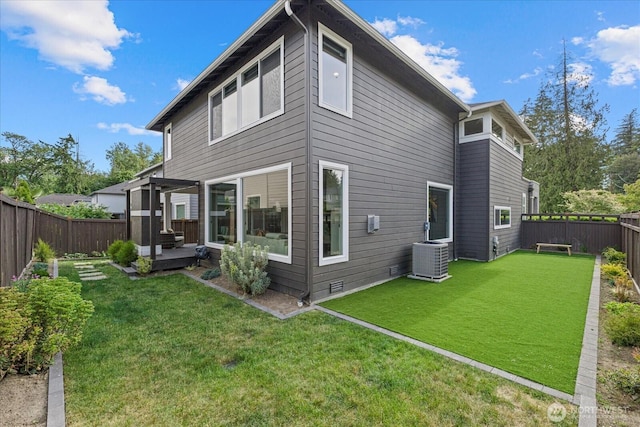 35404 55th Ave S, Auburn, WA 98001 - rear view of property featuring a fenced backyard and a wooden deck