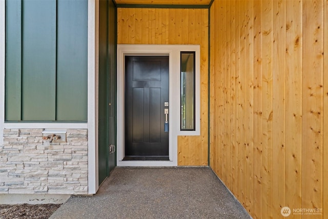 2122 Hawks View Ln, Winlock, WA 98596 - entrance to property featuring stone siding