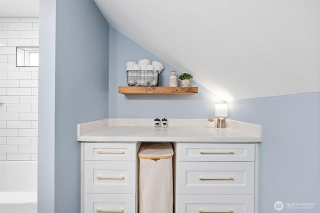 3209 S 8th St, Tacoma, WA 98405 - full bath featuring vaulted ceiling, a bathtub, a shower, and vanity