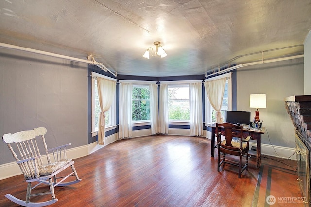 906 E Shelby St, Seattle, WA 98102 - office featuring wood finished floors