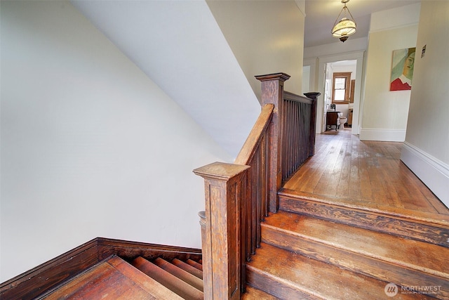 906 E Shelby St, Seattle, WA 98102 - staircase featuring baseboards and hardwood / wood-style flooring