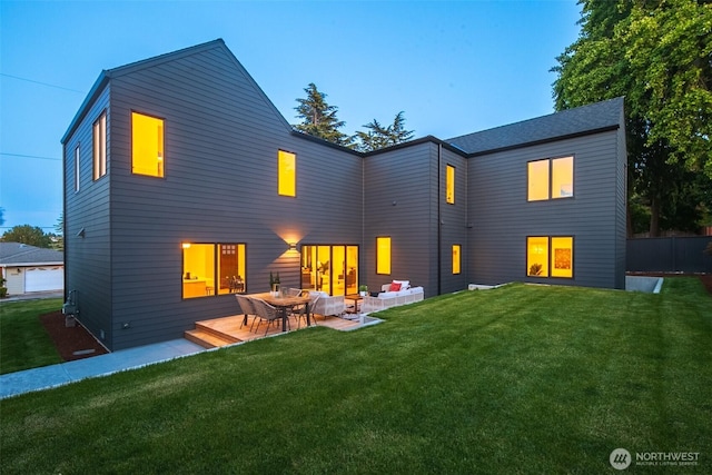 10339 11th Ave NW, Seattle, WA 98177 - rear view of property with a yard
