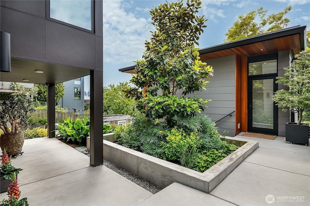 2501 Yale Ave E, Seattle, WA 98102 - view of patio / terrace