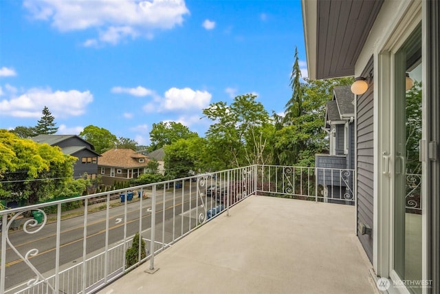 325 23rd Ave E, Seattle, WA 98112 - view of balcony