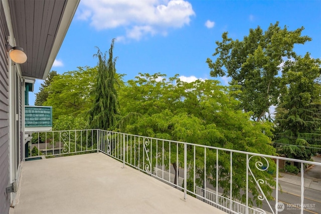 325 23rd Ave E, Seattle, WA 98112 - view of balcony