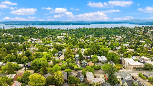 325 23rd Ave E, Seattle, WA 98112 - aerial perspective of suburban area featuring a large body of water