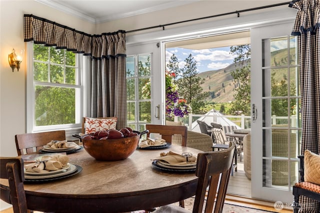 3A Ross Rd, Twisp, WA 98856 - dining room featuring a mountain view and ornamental molding