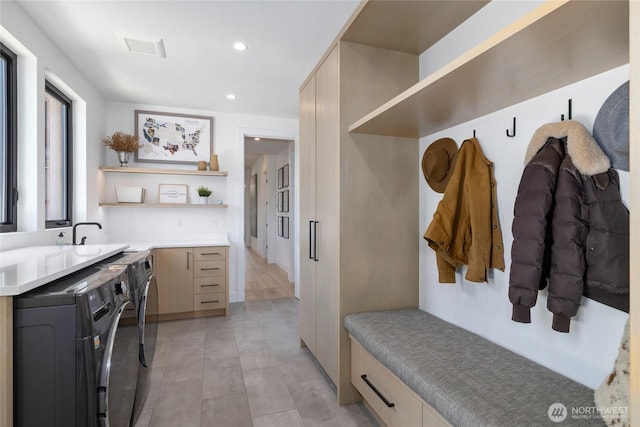 3847 Swiftwater Dr, Cle Elum, WA 98922 - mudroom featuring washer and clothes dryer and recessed lighting