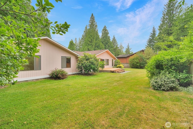2004 SW 306th Pl, Federal Way, WA 98023 - view of grassy yard with a wooden deck