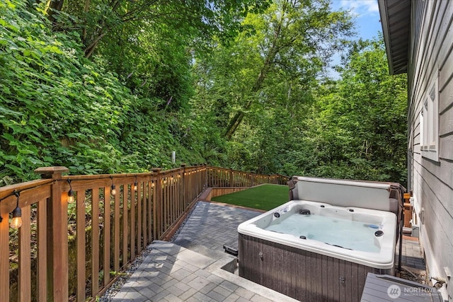 3811 N Dale St, Tacoma, WA 98407 - view of patio / terrace featuring a hot tub