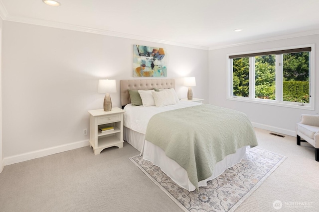 8234 NE 8th St, Medina, WA 98039 - bedroom with light carpet, ornamental molding, and recessed lighting