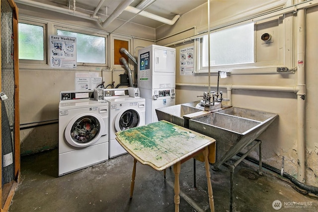 1902 Bigelow Ave N Unit 301, Seattle, WA 98109 - shared laundry with stacked washer / dryer and washing machine and dryer