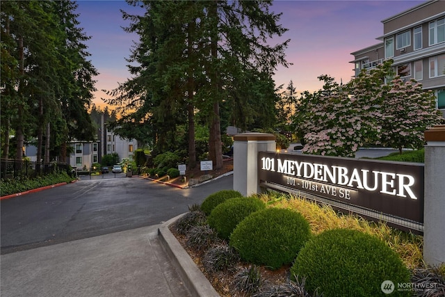 101 101st Ave SE Unit 201A, Bellevue, WA 98004 - view of community / neighborhood sign