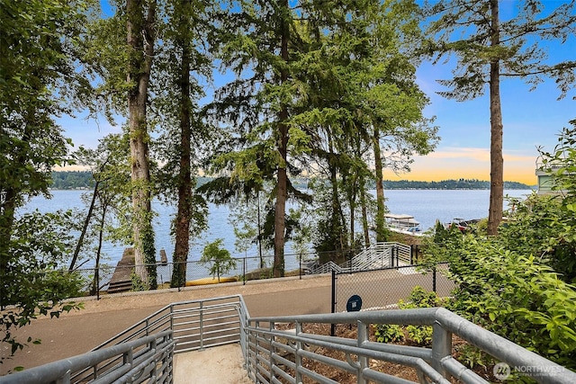 1711 E Lake Sammamish Pl SE, Sammamish, WA 98075 - water view