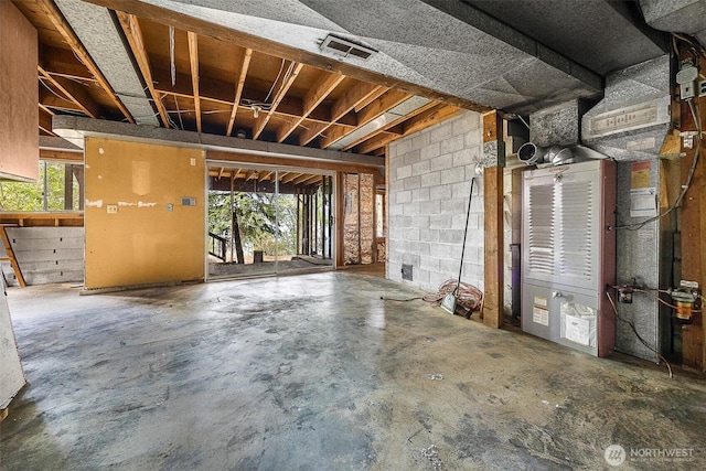 1711 E Lake Sammamish Pl SE, Sammamish, WA 98075 - view of below grade area