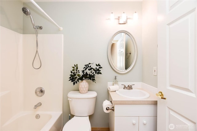 1318 37th St Unit 2-428, Everett, WA 98201 - full bath with vanity and shower / bath combination