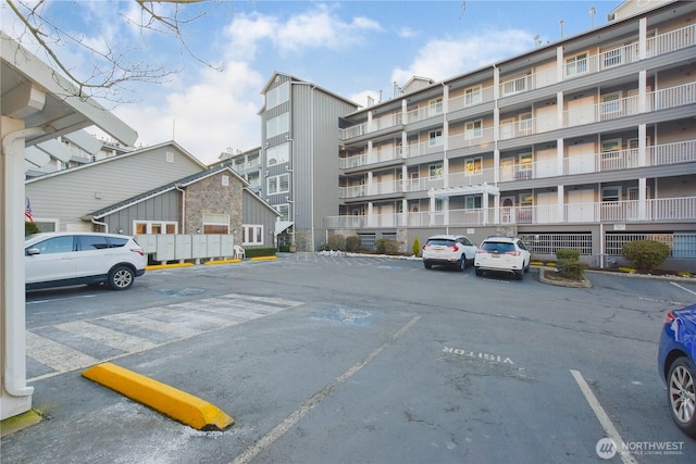 1318 37th St Unit 2-428, Everett, WA 98201 - view of apartment building / complex featuring uncovered parking