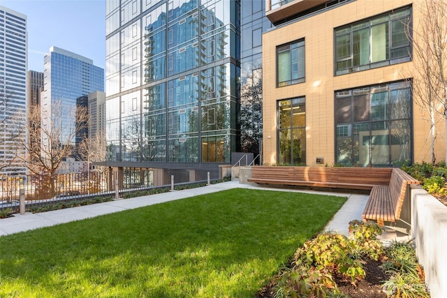 800 Columbia St Unit 1009, Seattle, WA 98104 - view of property featuring a view of city