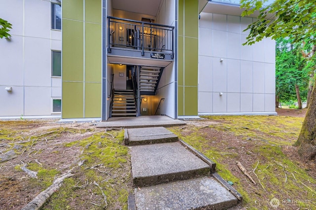 14760 NE 31st St Unit A105, Bellevue, WA 98007 - property entrance with a balcony