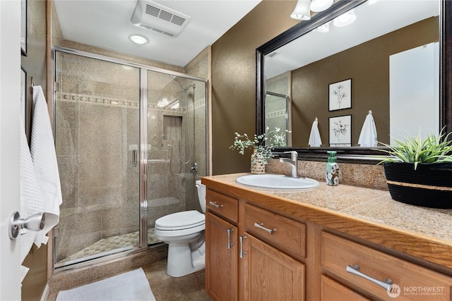 201 Pennsylvania Ave Unit 15, Wenatchee, WA 98801 - full bath with vanity, a shower stall, and tile patterned floors