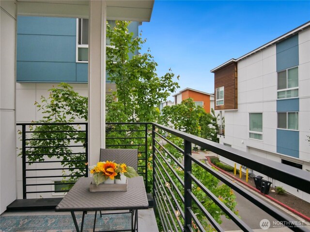 8545 22nd Pl NE, Seattle, WA 98115 - photo 5