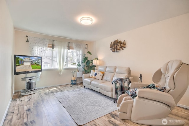 35055 41st Pl S, Auburn, WA 98001 - living room featuring wood finished floors and baseboards