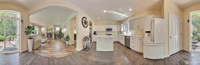 35055 41st Pl S, Auburn, WA 98001 - kitchen with stainless steel appliances, light countertops, dark wood-style flooring, plenty of natural light, and recessed lighting