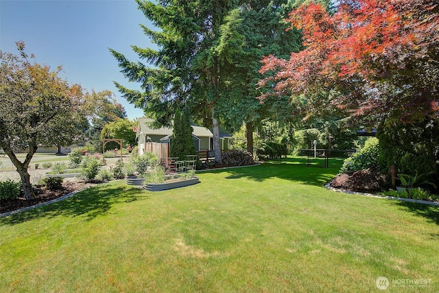 12118 261st Ave E, Buckley, WA 98321 - view of yard featuring a garden